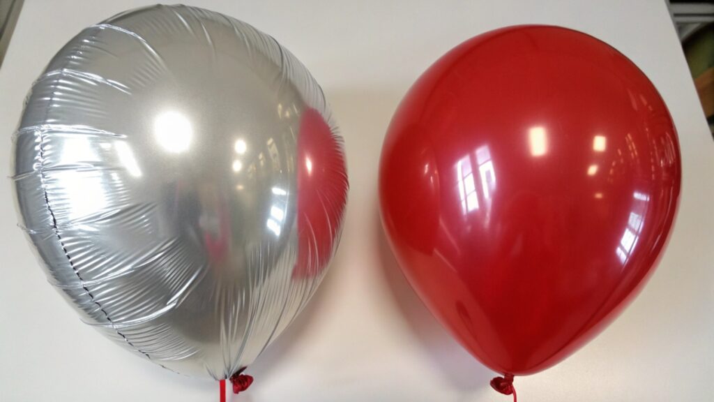 Mylar vs Latex balloon