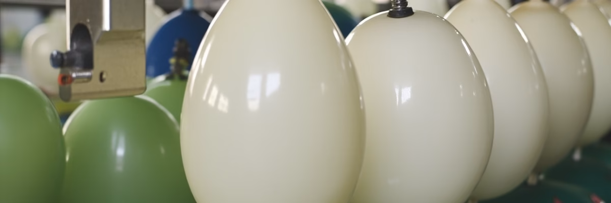 Factory production of eco-friendly balloons in ISO certified facility